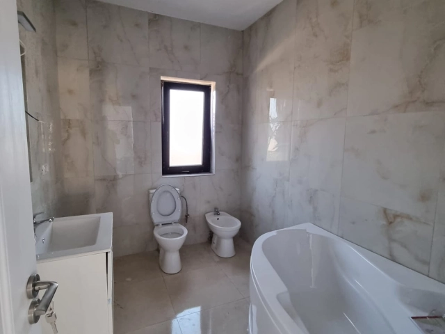Casa 4 camere - Valea Lupului