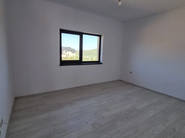 Casa 3 camere - Valea Lupului