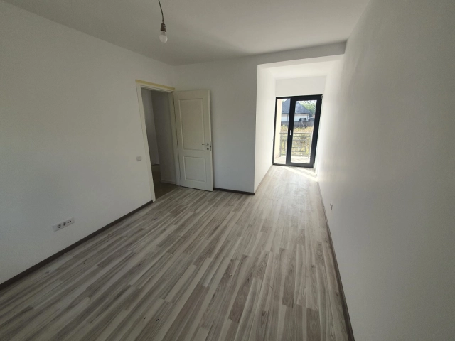 Casa 4 camere - Valea Lupului