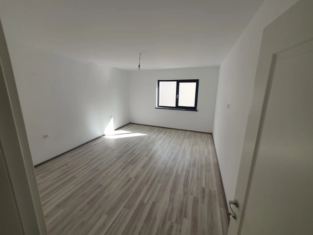 Casa 4 camere - Valea Lupului
