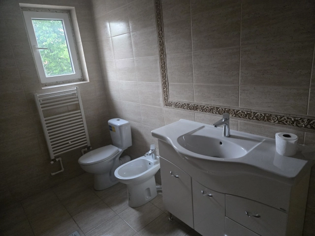 Casa 4 camere - Valea Lupului