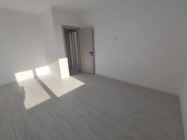 Casa 4 camere - Rediu