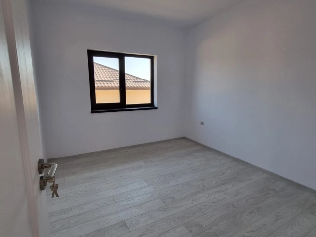 Casa 4 camere - Valea Lupului